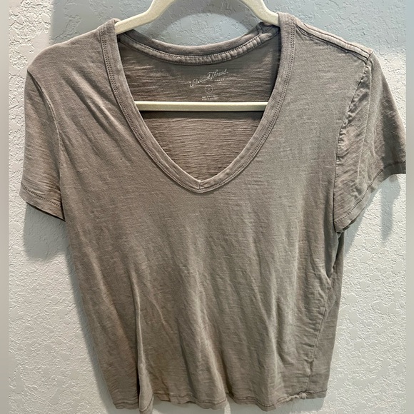 V-Neck Pocket Tee - Picture 3 of 3